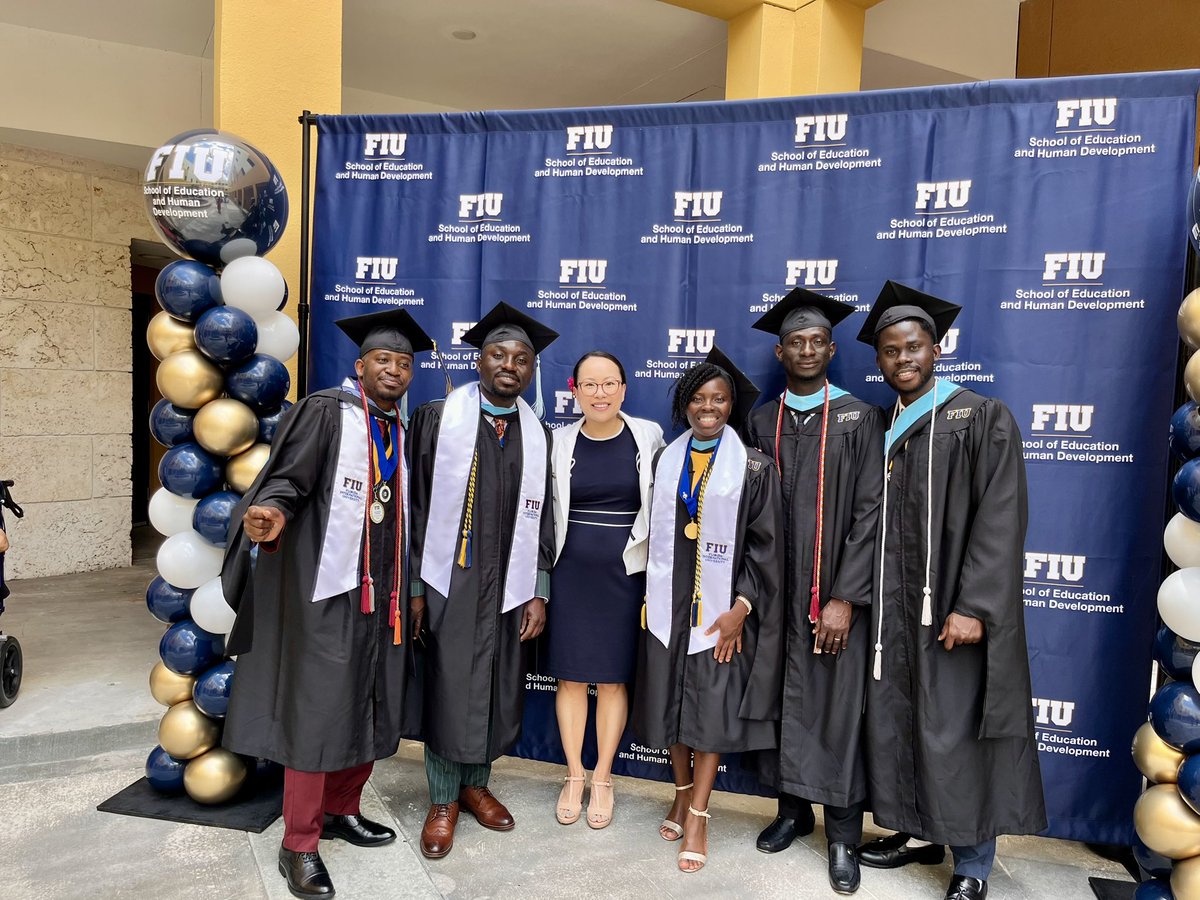 AmyLiphd's tweet photo. Congratulations to the 2026 graduates!! The faculty are so proud of you! @FIU @FIUCASE https://t.co/j3GiXdebUD