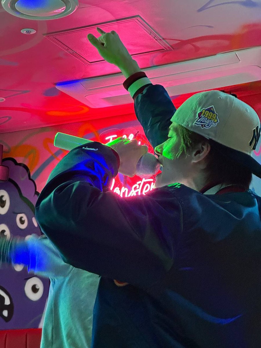 riizesoyi's tweet photo. the karaoke room caught me too. late-night energy was already too high, then someone gave me a mic and i started acting like the room needed saving #CoolSinger. i was just having fun then if it looked like my concert for three minutes, that's not really my fault 🤷🏻‍♂️ https://t.co/kNHY0oKIt6