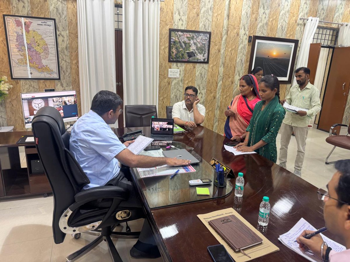 DM GORAKHPUR tweet media