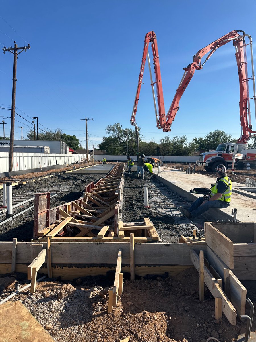 7BCommercial's tweet photo. Laying the foundation for something clean. 🧼🚗

Big milestone for @GrimeSceneWash    and one step closer to opening day!

📍Plainview, TX https://t.co/NvIEnL1Mr0