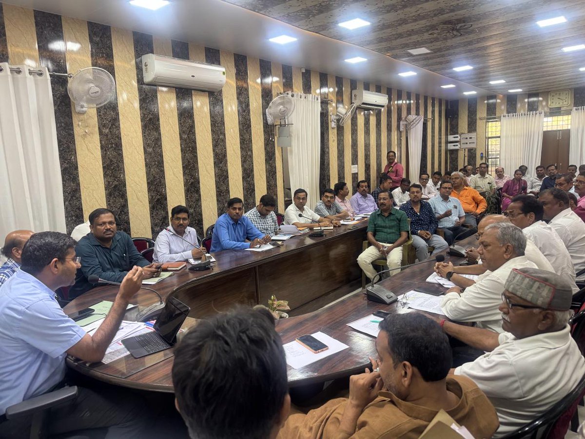 DM GORAKHPUR tweet media