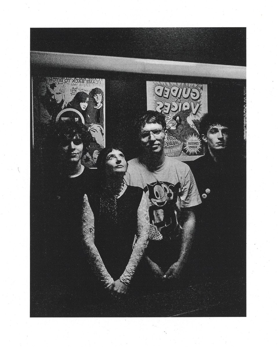 PONYtoronto's tweet photo. THURSDAAAAAYY ❤️👽

https://t.co/vzuFyWrsCe https://t.co/75tsECoJqt