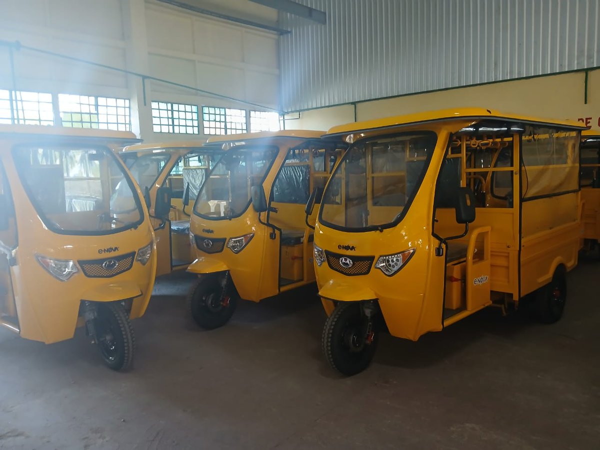 ReinaldoLuisGo1's tweet photo. #GESIME continúa contribuyendo a la electromovildad con los triciclos eléctricos. Alternativas para mejorar el transporte de pasajeros y las cargas en todo el país.
Cuba cuenta con #GESIME 
#IndustriasCuba https://t.co/axewZ9fSas