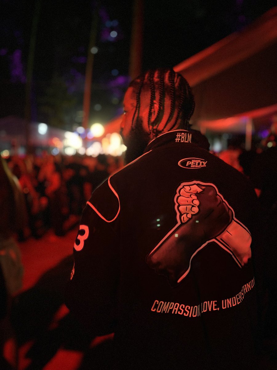 Djmaispattoff's tweet photo. As vezes eu broto por aqui… https://t.co/IwCMuBvJxV