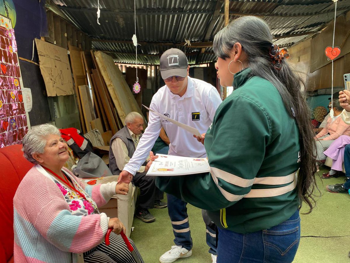 Rolitacable's tweet photo. Durante una semana participaron en diferentes actividades lúdico-pedagógicas donde aprendieron sobre 📋 la operación de TransMiCable, realizaron recorridos por el Sistema, fortalecieron conocimientos en seguridad vial y cuidado del entorno. https://t.co/fO85Y0GnoF