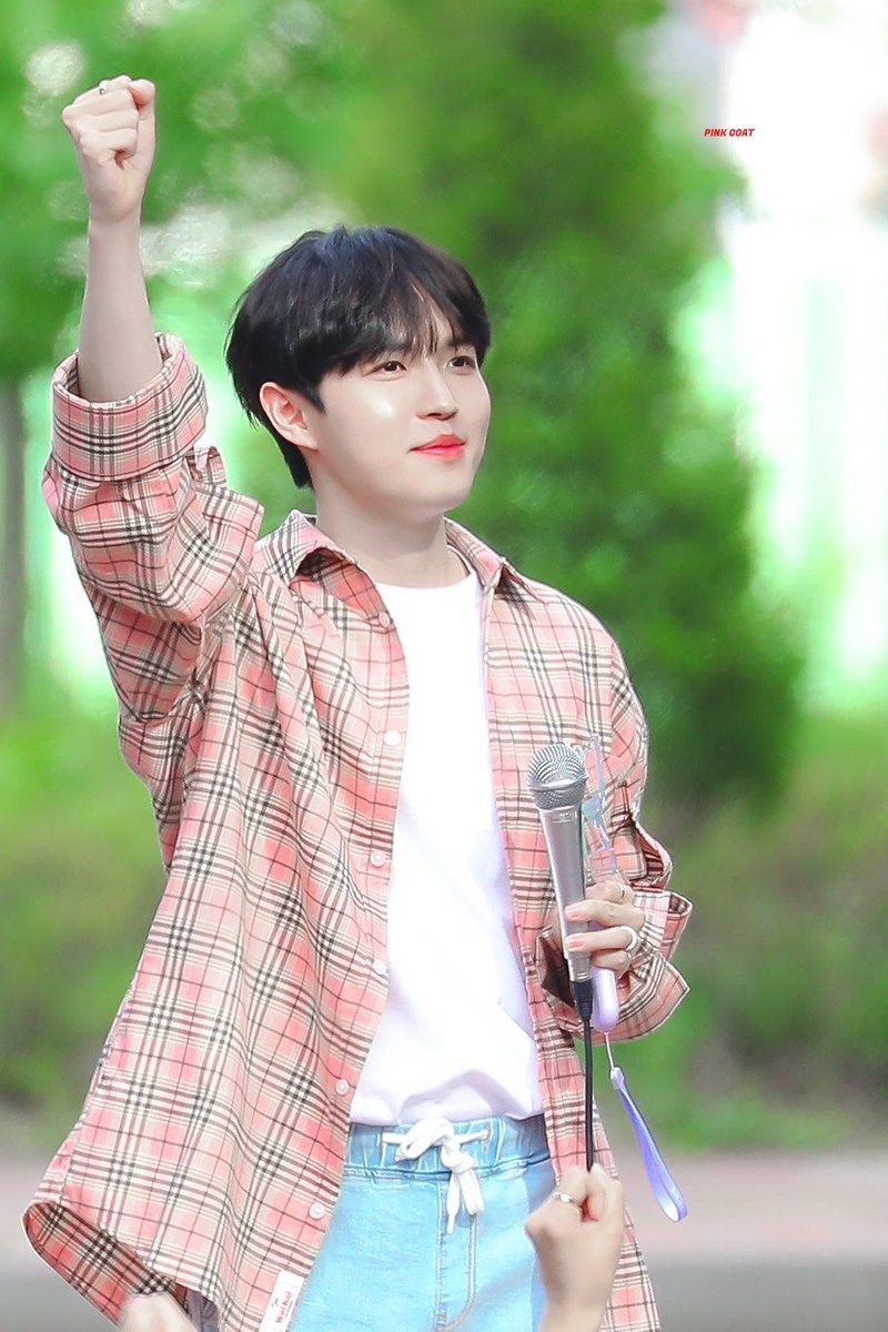curio0527's tweet photo. 🍃 1, 2, 3, 4, 5, 6, 그리고 행운의 7!
재환아 솔로데뷔 7주년 축하해
매일매일 새로운 날을 만들어줘서 고마워!

#김재환 
#KIMJAEHWAN
#7th_Anniversary_KIMJAEHWAN
#김재환_솔로데뷔_7주년_축하해 https://t.co/H3qgfl3h6y