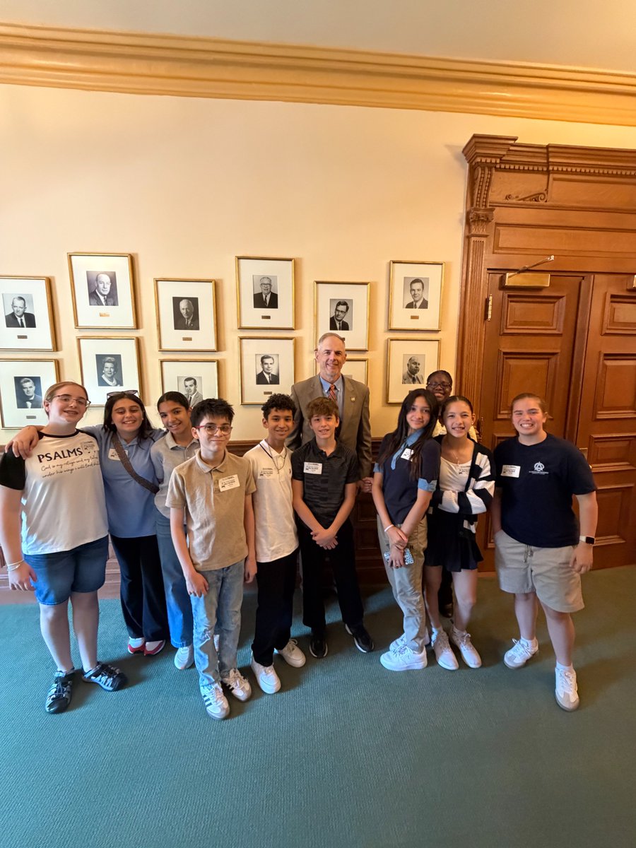 JayWebberNJ's tweet photo. Our statehouse welcomed students from the Arrow Academy for our voting session yesterday.

The kids humored me by listening to my stories of Washington sneaking up on the Hessians right next door.

Always a pleasure to talk to bright young kids about our history, especially during our 250th anniversary!