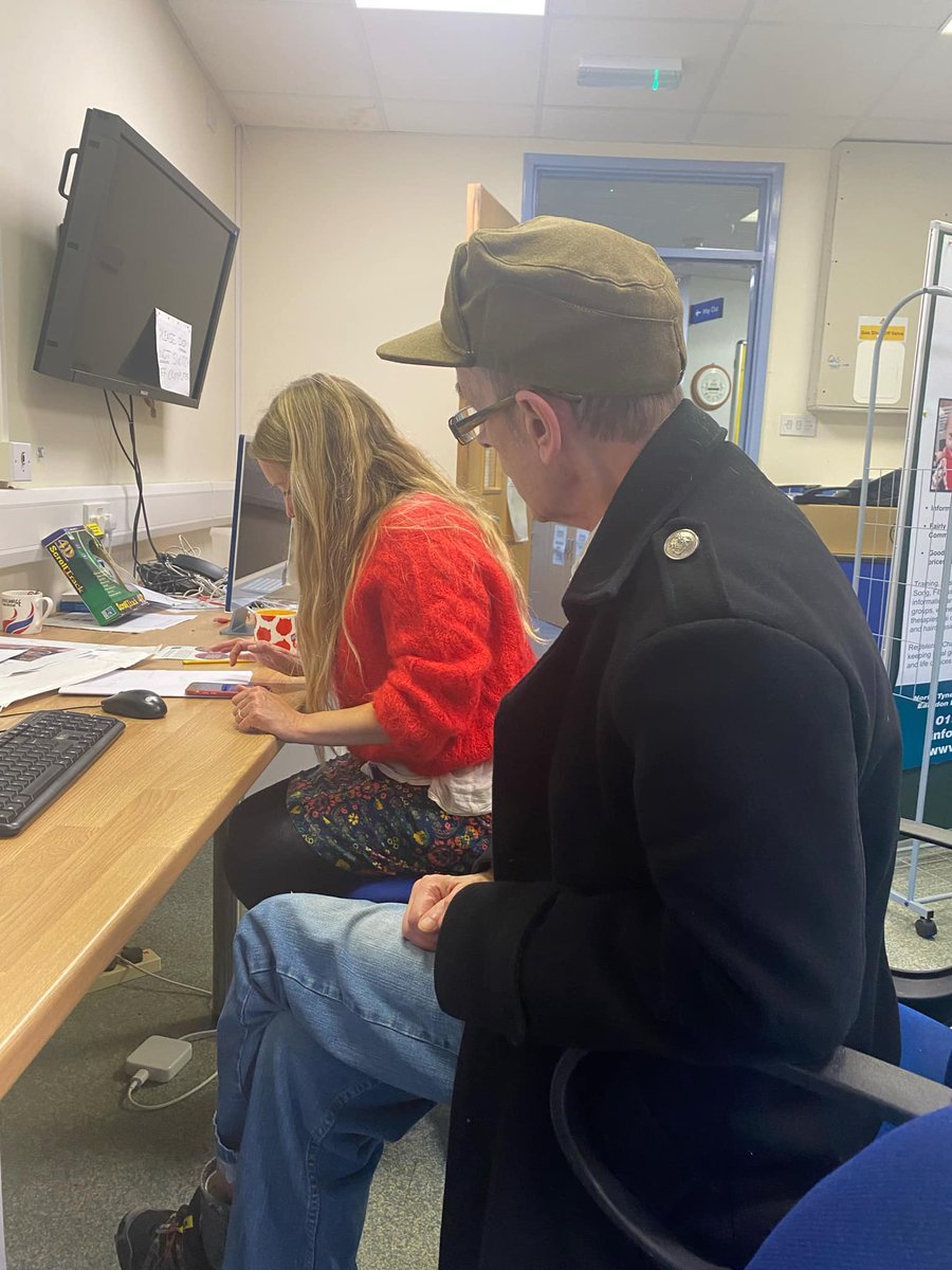 Parkviewprojec5's tweet photo. Online Safety Policy relating to Young Adults with a Learning Disabilities (UK)    https://t.co/A7Htq5Q4Bn https://t.co/10nboAGWWz