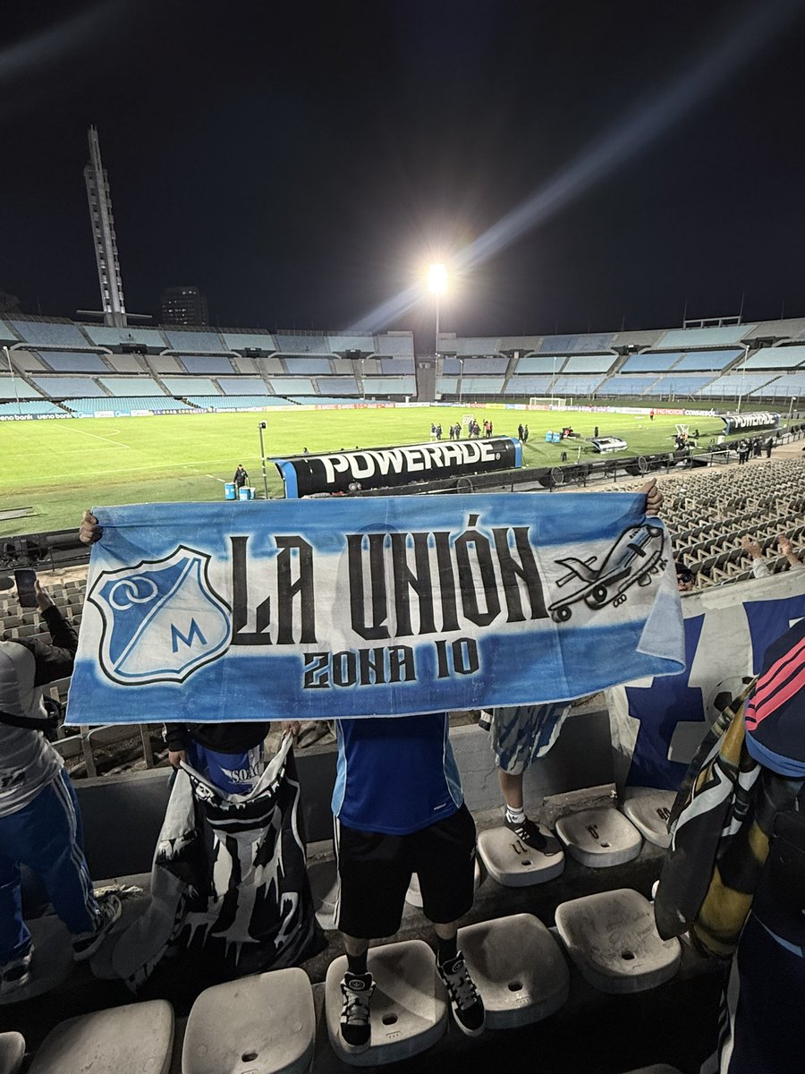 _SadMann's tweet photo. A los que viajaron a Brasil, que se traigan los 3 puntos y vuelvan con bien. Que locura esta hinchada, Vamos @MillosFCoficial https://t.co/C8m6w2XhFp