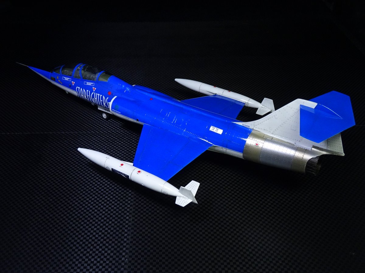 wing9_2nd's tweet photo. 1/48 ハセガワ CF-104D スターファイターズ完成！光沢のあるピカピカな作品にしました✨　学生の頃から作ってみたかったカラーリングの機体で達成できて満足♪ https://t.co/l0hXLx6jVr