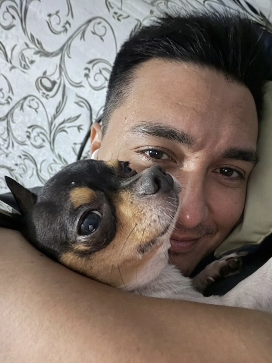 Caloy1103's tweet photo. Dog dad ❤️ https://t.co/E27j0PsTrl