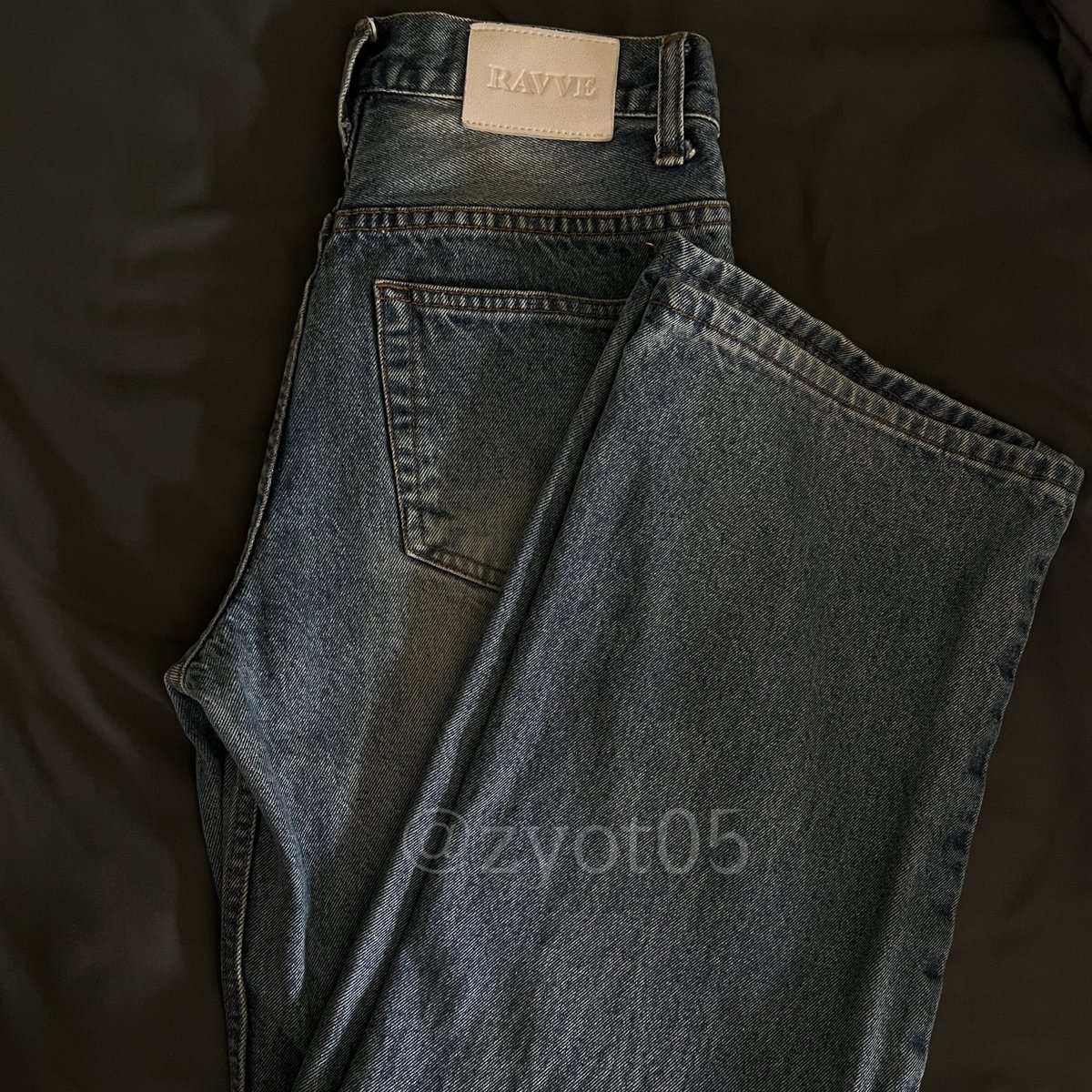 zyot05's tweet photo. ส่งต่อ กางเกง RAVV Studio
Size: 27 เอวต่ำ
450.- รวมส่ง

#ส่งต่อเสื้อผ้ามือสอง #ส่งต่อกางเกงมือสอง #ส่งต่อ #ส่งต่อกางเกงยีนส์ https://t.co/7U118BsdCk