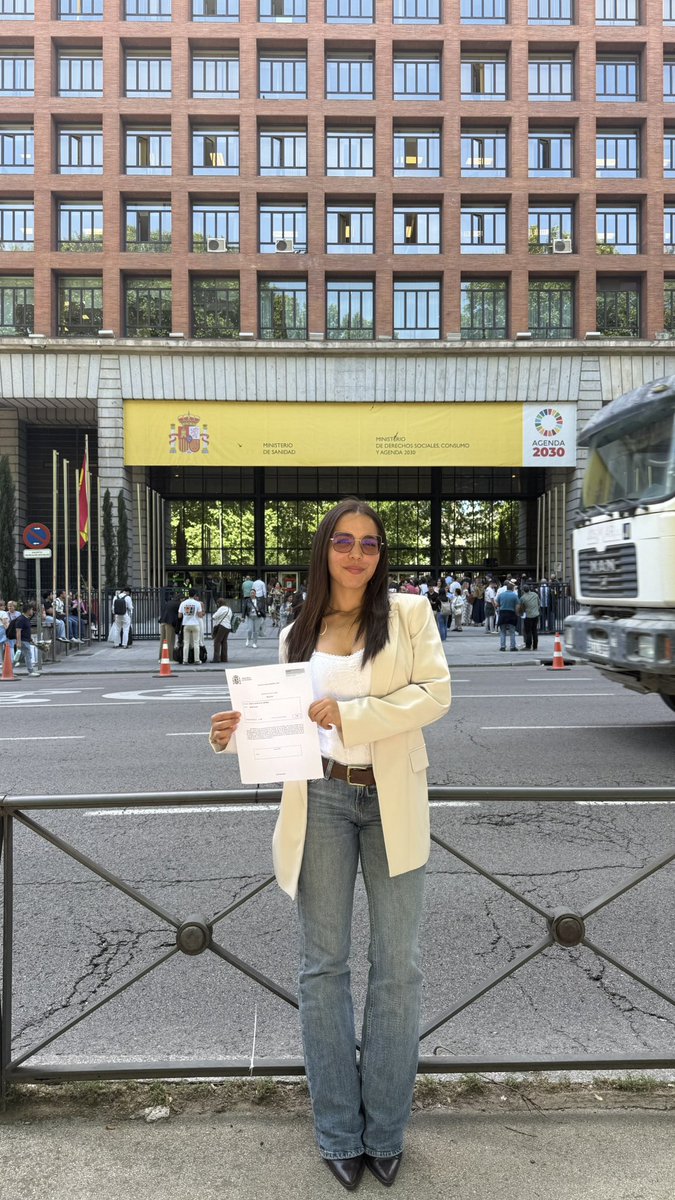 andrea ⚕️ tweet media