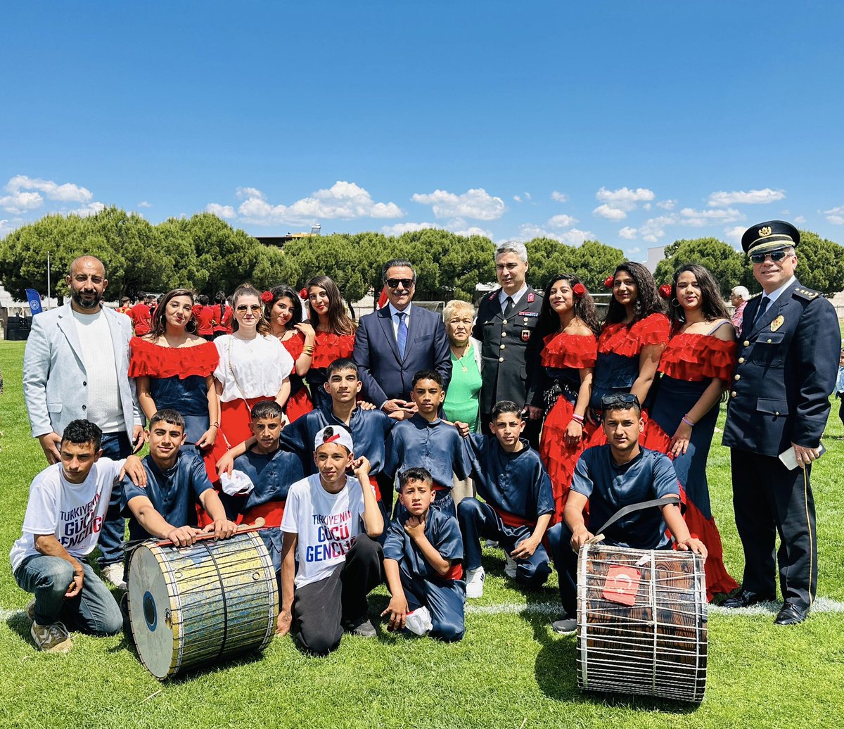 cumaliatilla23's tweet photo. 📍Burhaniye 8 Eylül Stadı

19 Mayıs Atatürk’ü Anma, Gençlik ve Spor Bayramını Coşkuyla Kutladık.

Programda Emeği Geçen Öğretmenlerimize, Öğrencilerimize, Gençlik ve Spor İlçe Müdürlüğümüze ve Katılımlarıyla Bizleri Onurlandıran Burhaniyeli Hemşehrilerimize Teşekkür Ederiz.. https://t.co/m0QRyqiORR