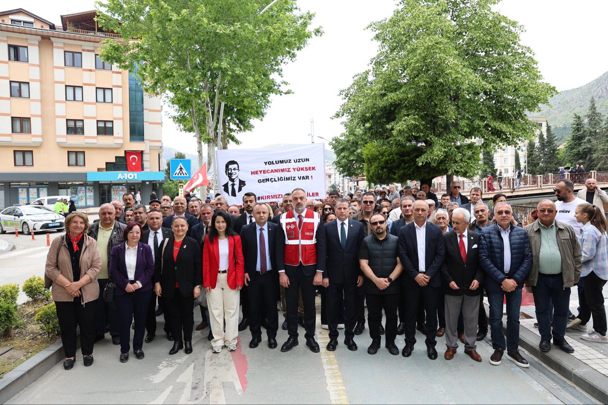 Chpamasyailgk's tweet photo. 📍 GENÇLİK KORTEJİ 

 19 Mayıs Atatürk’ü Anma, Gençlik ve Spor Bayramımız kutlu olsun! 🇹🇷

Gazi Mustafa Kemal Atatürk’ün gençliğe emanet ettiği bu ülkeye; aynı inanç, aynı kararlılık ve aynı umutla sahip çıkmaya devam edeceğiz.

Yaşasın 19 Mayıs ruhu! https://t.co/eem46upaci
