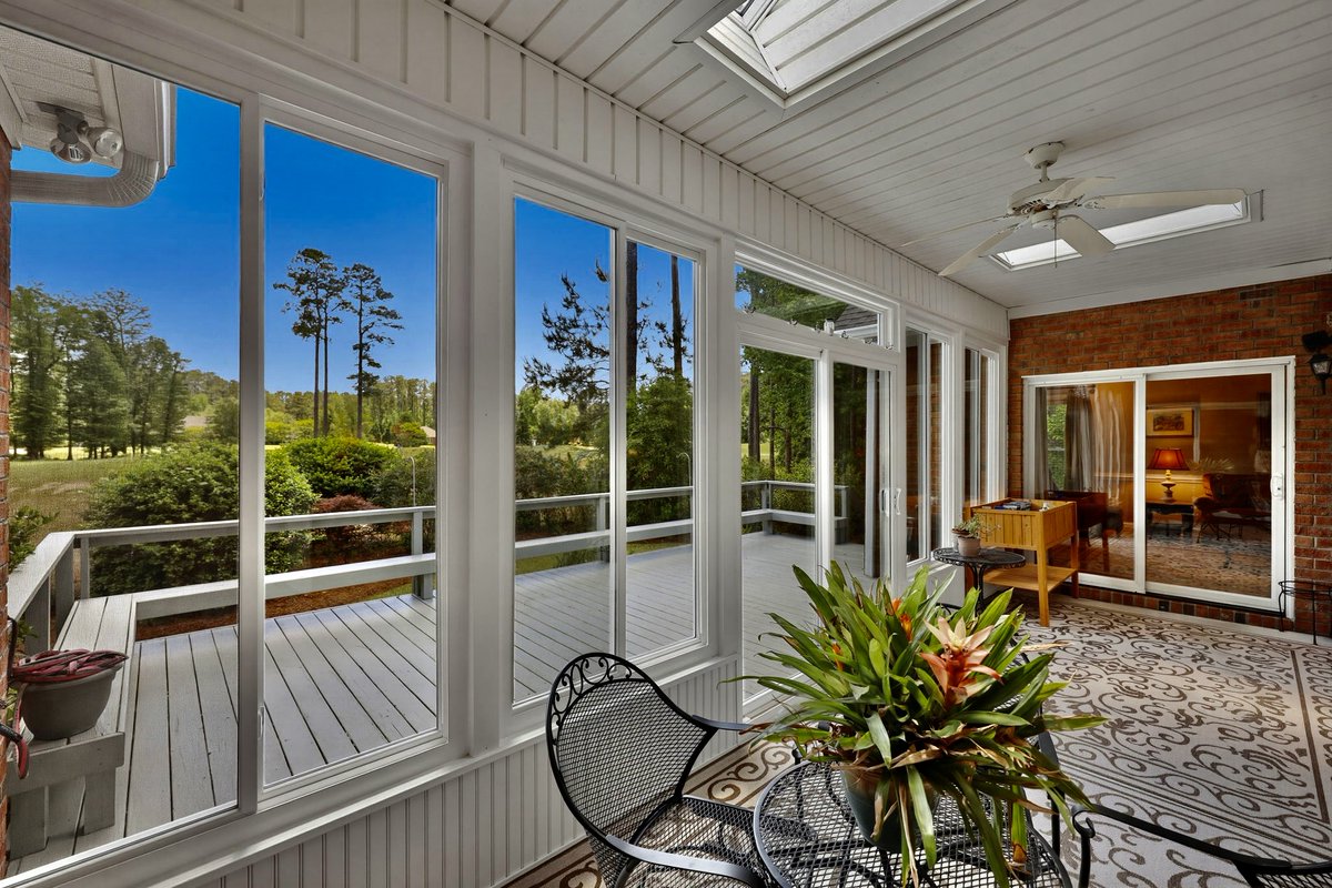 CNBHomes's tweet photo. JUST LISTED in Greenbrier! This home is a must see. Call us today for more information or to schedule your private tour!

For More Information:
https://t.co/T0URSK0Bf8 https://t.co/ll2EO6KIdn
