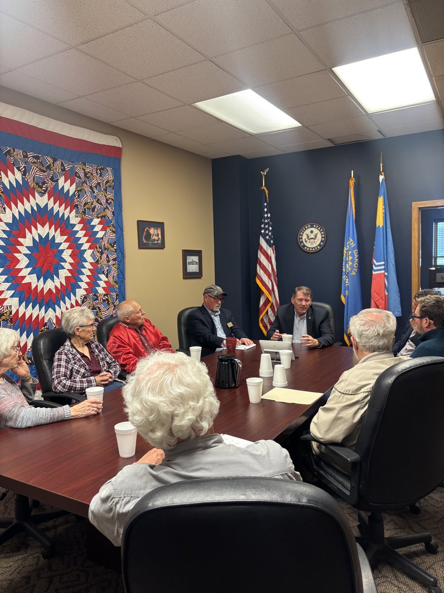 Senator Mike Rounds tweet media