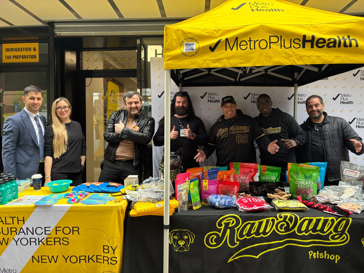 MetroPlusHealth's tweet photo. We had a wonderful time celebrating everyone's pets at our Church Avenue and Brighton Beach community offices! Council Member Rita Joseph was at our Church Avenue location where Flatbush Cats provided free dog and cat food and promoted free services offered through their vet clinic while Raw Dawg offered complimentary pet food at our Brighton Beach office. It was great meeting everyone's furry friends! 🐕🐈