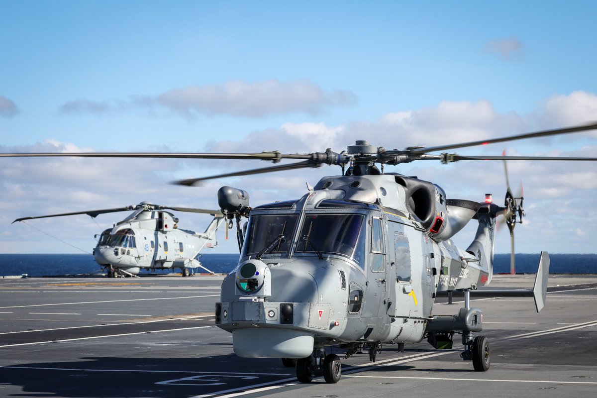 COMUKCSG's tweet photo. The Carrier Strike Group is operating alongside NATO allies, as part of Exercise Dynamic Mongoose. Training together to support regional security when needed.

@RoyalNavy #WeareNATO #JEFtogether https://t.co/1jVGb0lz9D