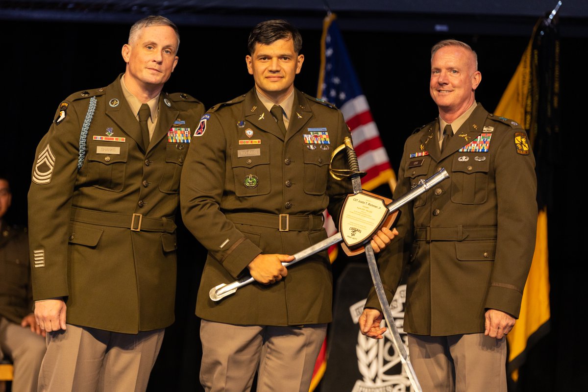 ColumbusState's tweet photo. 11 CSU ROTC cadets commissioned as second lieutenants in the U.S. Army, ready to serve and make meaningful impacts!

Read more: https://t.co/D1aAZRJQTt https://t.co/2GDA4tmHKJ