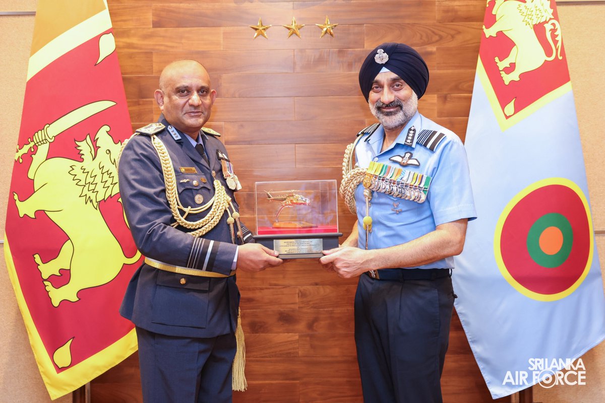 Sri Lanka Air Force tweet media