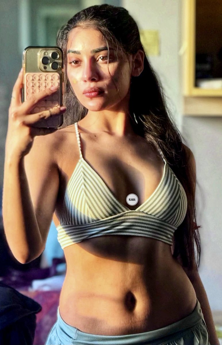 LordEndlessDark's tweet photo. Lishika 
Bajjila papa Kushitha chelli 
Idi entra dani kante kasi ga undi 
🥵🥵🔥🔥🔥 https://t.co/jXh8Y77Awy