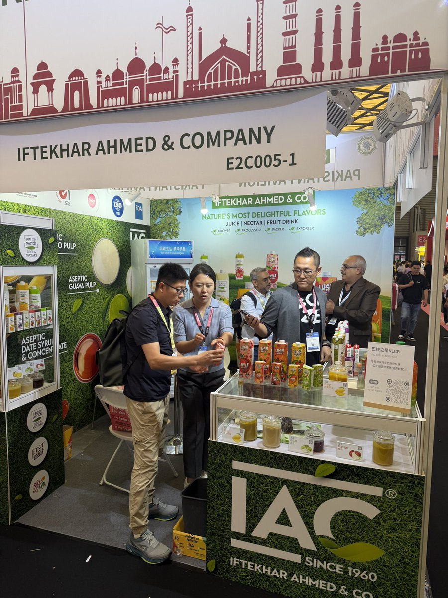 waheedAmed's tweet photo. Day 2 at SIAL Shanghai—where premium brands meet global opportunities. Proudly showcasing Fruit Nation &amp; LUSH.
#SIALShanghai #PremiumBrands #GlobalTrade #FruitNation #LUSH https://t.co/PKYnditVFt