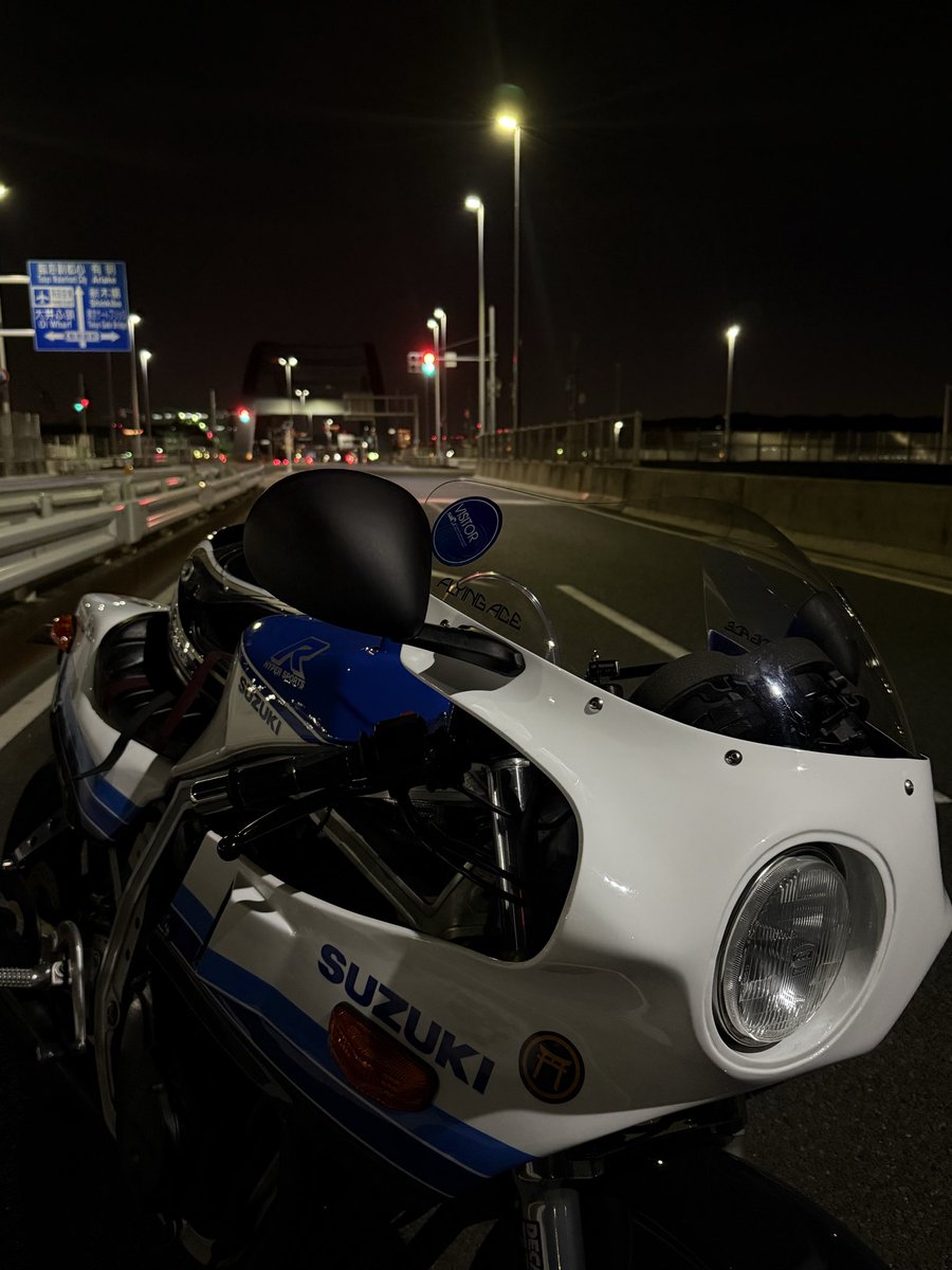 Ridar_ha's tweet photo. やっぱナイトロンのサスに変えて良かったゆ🥹クイクイ曲がるようになったゆ🥹🥹
#gsxr750 https://t.co/DYjaHb3jTA