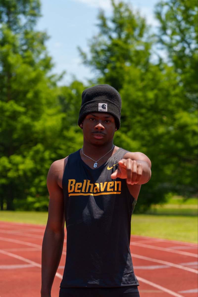 NadrikusJ08's tweet photo. day by day 🛣️ I thank the lord for all these accomplishments It feels good when the city knows your name⏱️ #AGTG #recruitmentOpen #trackandfield https://t.co/rCVtr01BMS