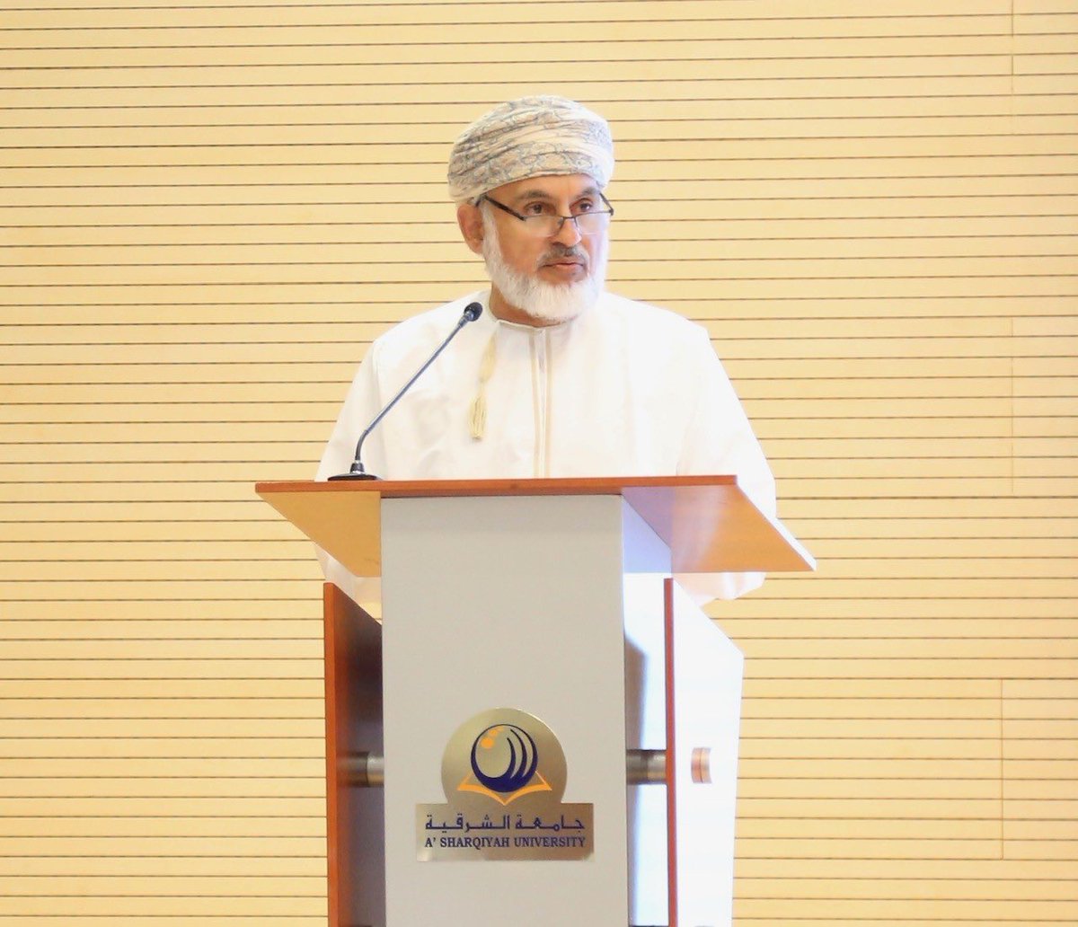 AdabOman's tweet photo. بقلوبٍ مؤمنةٍ بقضاء الله وقدره .. رحيل الكاتب والباحث #خميس_العدوي بعد مسيرةٍ حافلة بالعلم والعطاء. 

إنّا لله وإنّا إليه راجعـون ،، https://t.co/d3wqbveGTn