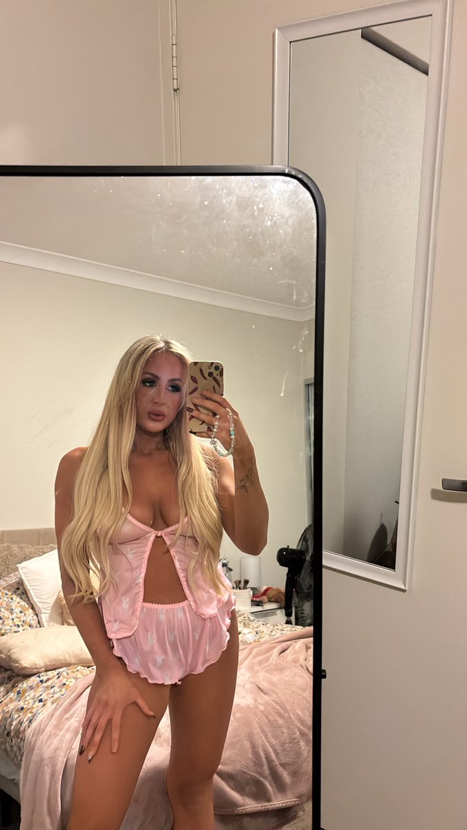 Elle Sparks tweet media