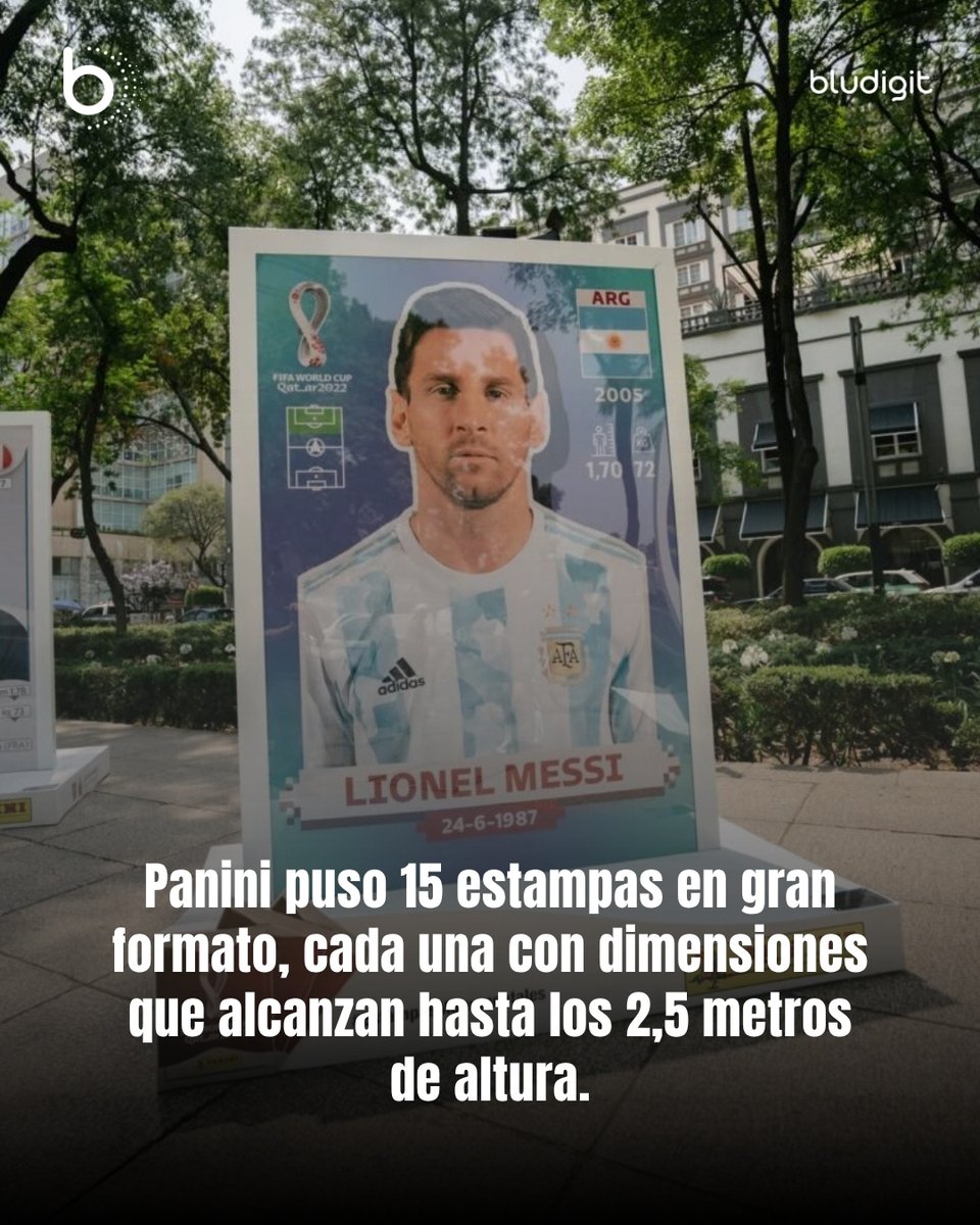 BluDigit's tweet photo. @PaniniAmerica llega al Paseo de la Reforma con estampas gigantes de los íconos más grandes del fútbol mundial, trasladando el coleccionismo a las calles de la CDMX de cara al Mundial 2026.

¿Tú ídolo aparece en estas estampas?

#Panini #cdmx #Mundial2026 #Bludigit #Album https://t.co/OpobZeJYOo