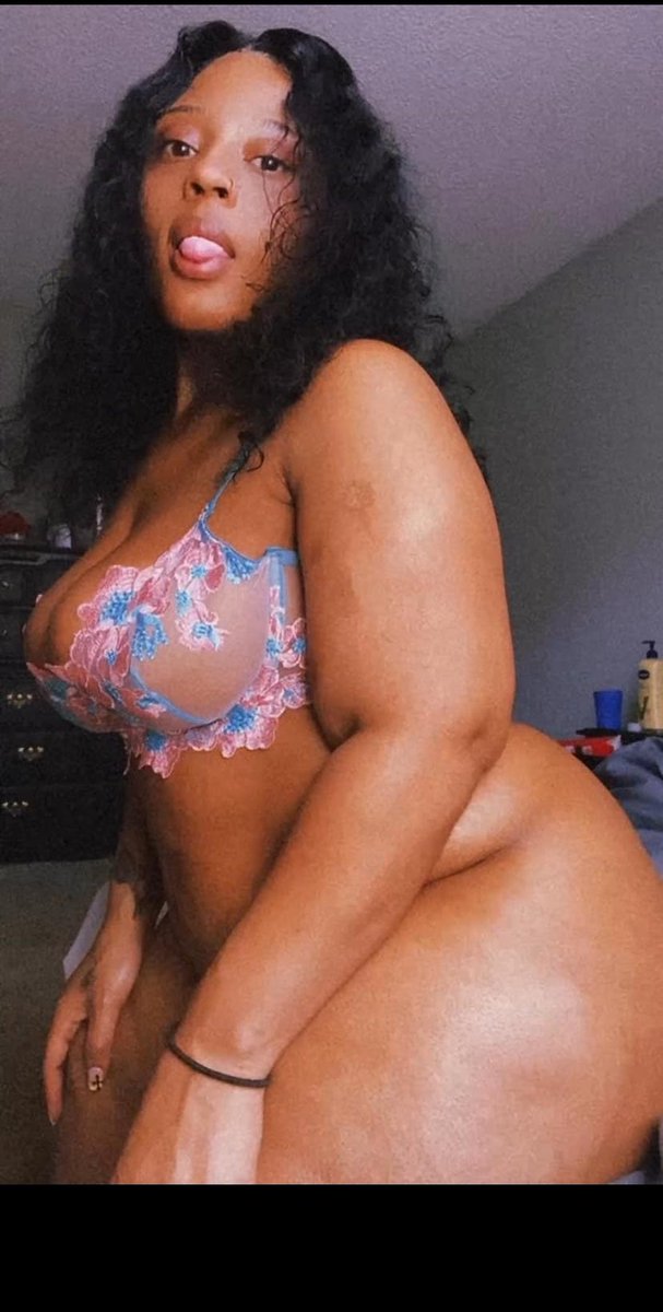HoneyReneeee's tweet photo. Muah 💋 I just love myself https://t.co/2cqMW1rSjz