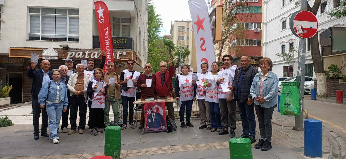 SCPGenelMerkez's tweet photo. Mayıs’ın bağımsızlık ruhuyla alanlardaydık! 🇹🇷

Ankara İl Örgütümüz, 19 Mayıs’ta Ankara’da bildiri dağıtarak halkımızı, bağımsızlık ateşinin yakıldığı bu tarihsel günde emperyalizme karşı birlik ve mücadeleye çağırdı.

7 Temmuz’da Türkiye’de gerçekleştirilecek NATO toplantısına karşı; tam bağımsız, anti-emperyalist bir Türkiye mücadelesini büyütme çağrısı yapıldı.