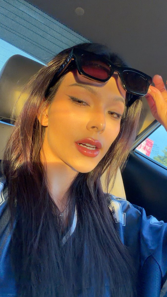 ท่านรองแองเจเล่ | Angelica tweet media