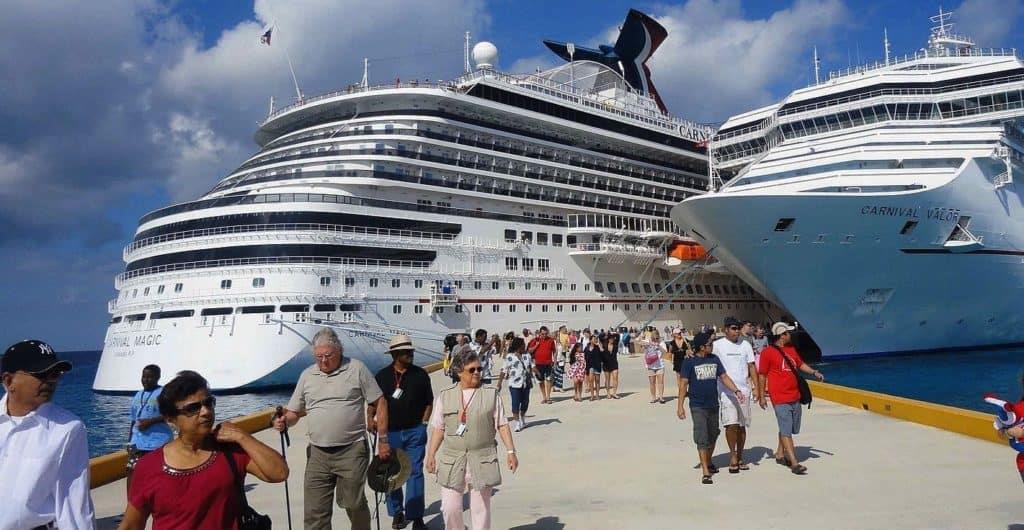 arecoa_com's tweet photo. #Portada #Cruceros “El reto de RD no es captar más cruceros, sino convertirse en home port” https://t.co/kCsNbgpKGq @cetdel @PortuariaRD @TurismoRD @AsonahoresRD @ashonorte @TainoBay @LaRomanaPorts @StoDgoHotels @GoSamana @samanabayport https://t.co/8MLr3EWmy4