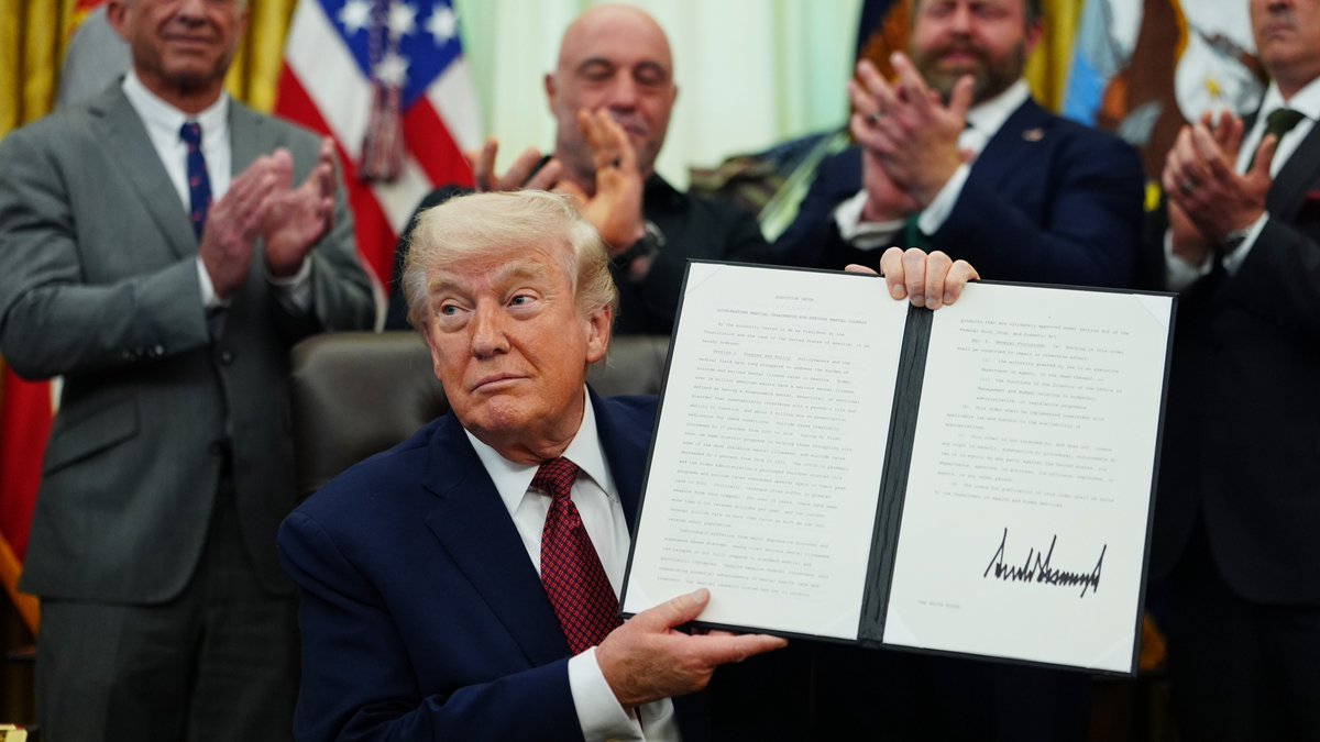 Optimi_Health's tweet photo. Reuters: Trump's psychedelic EO has investors calling — $OPTI CEO Dane Stevens confirmed his company fielded calls almost immediately after the order dropped. $OPTHF manufactures GMP-certified pharmaceutical psilocybin &amp; MDMA for regulated markets today.

https://t.co/orn2CcYYP4 https://t.co/TS6dyMFXsq