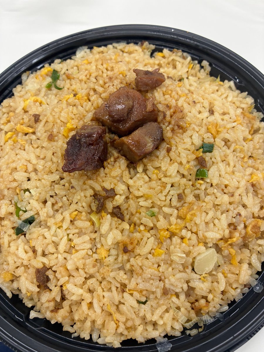 kumaer4016's tweet photo. ということで…
チャーハン
すっげーおいしかったけど
今の私には2食に分けてちょうど😅
一食300円以内って
超リーズナブルぢゃない😁 https://t.co/duFs7qT6wi
