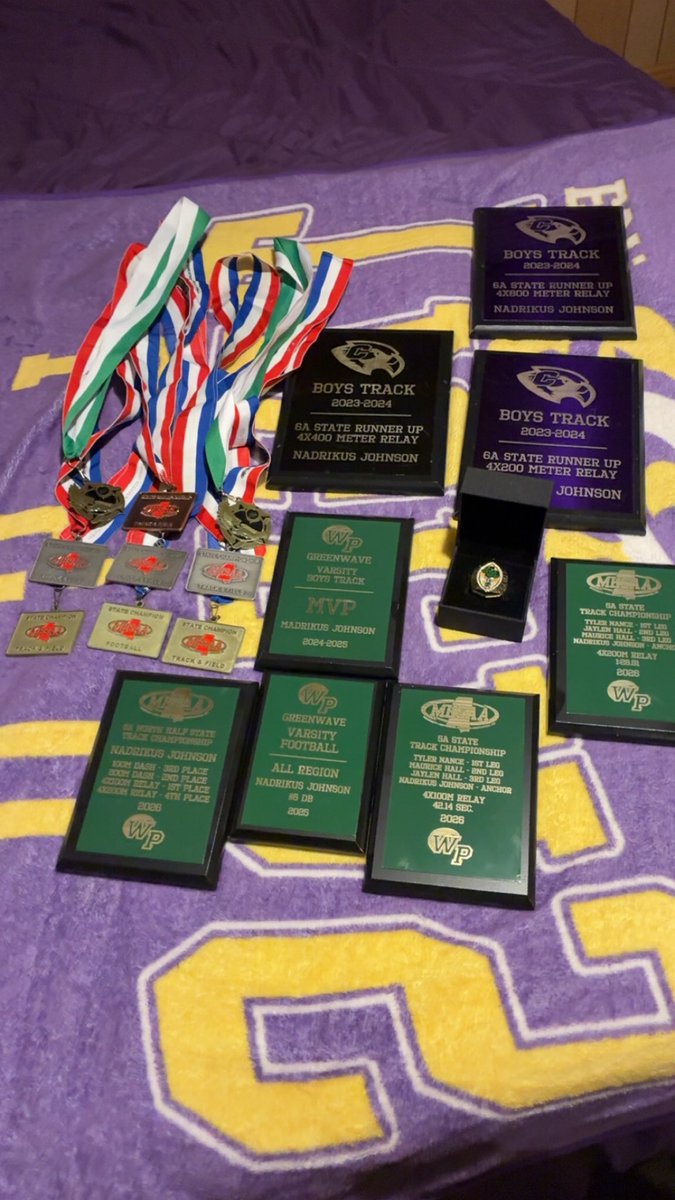 NadrikusJ08's tweet photo. Final Results Senior Year Over 

⏱️10.6 100m

⏱️21.8 200m

⏱️50.0 400m

#recruitmentOpen #AGTG #trackandfield #football #Senior https://t.co/6j165hOfjN