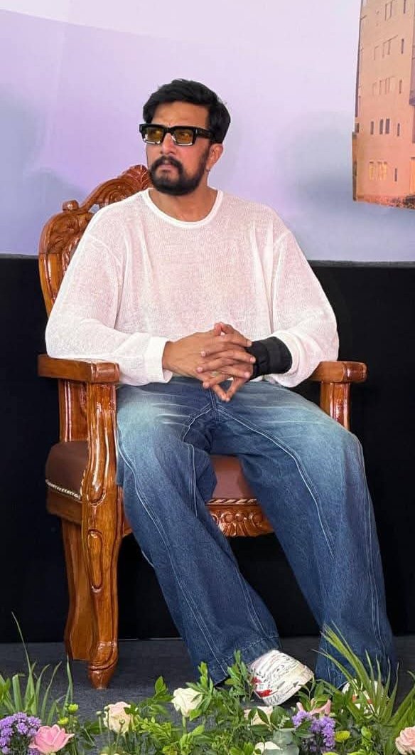 gowdasaptami's tweet photo. New Look 💥💥💥
#KicchaSudeep Sir ❤️‍🔥 https://t.co/qCZHCq9hKy