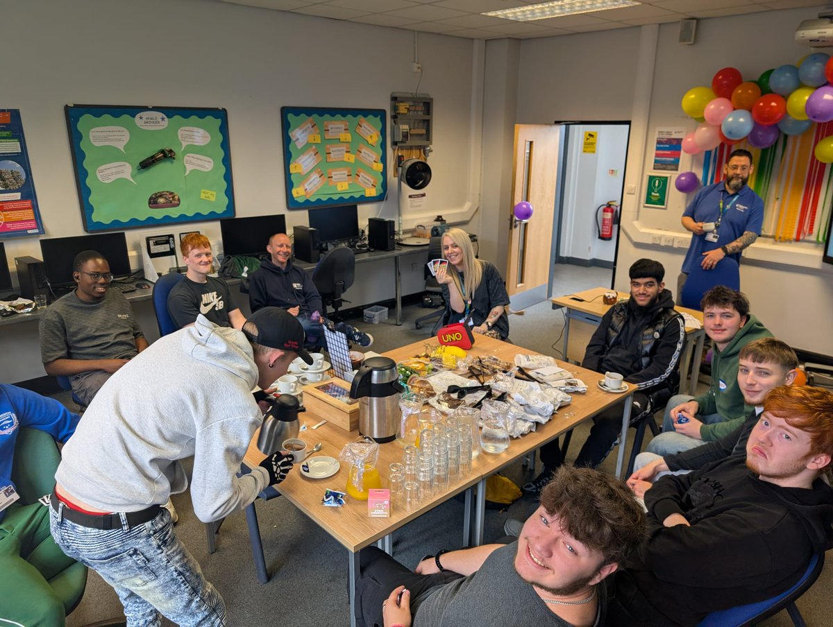 Rotherham College tweet media