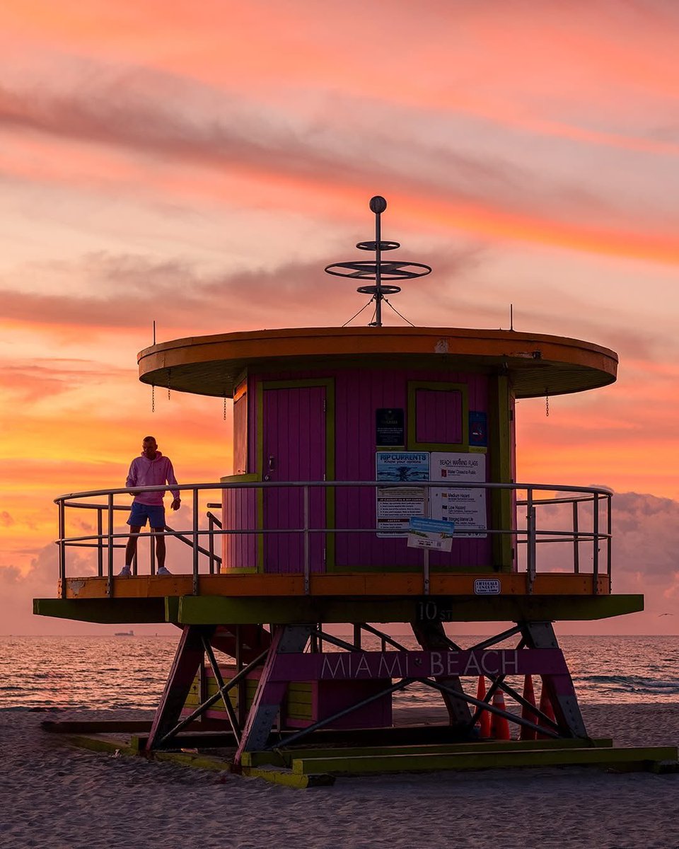 visitmiami's tweet photo. Where else would we be on a Tuesday morning #FindYourWave

(Via IG/kameron.brothers) https://t.co/FH1B4ml1oF