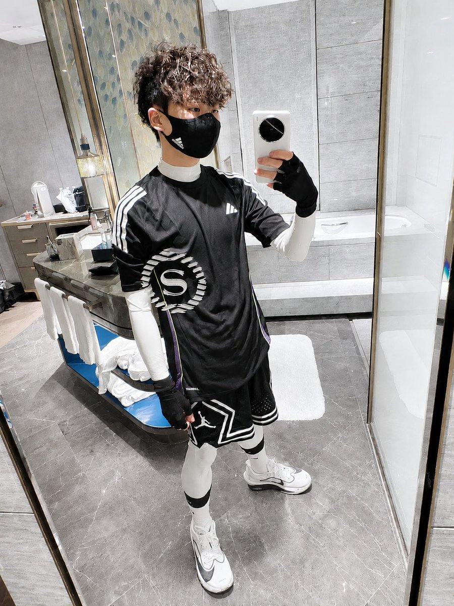 LatexMimid tweet picture