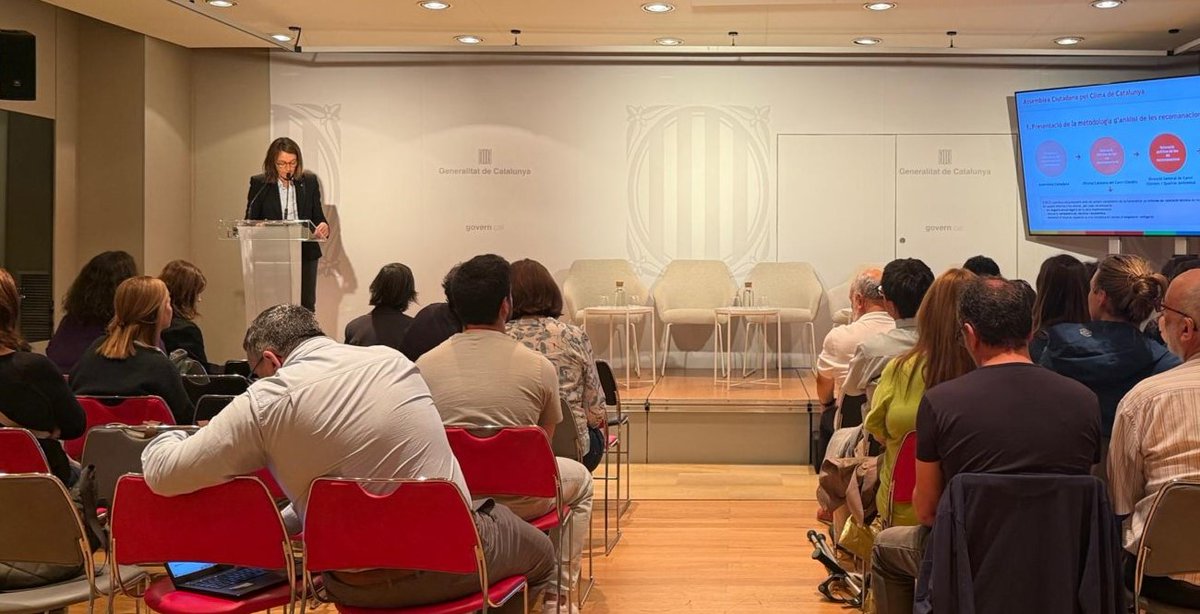 governobertcat's tweet photo. ♻️ Quin és el camí des de les recomanacions de l’Assemblea Ciutadana pel Clima de Catalunya a les polítiques del Govern en energia, mobilitat, urbanisme o consum?

A la Setmana del Govern Obert reflexionem sobre l'impacte real de la participació ciutadana.   

#OpenGovWeek https://t.co/gOSBlUb4n4