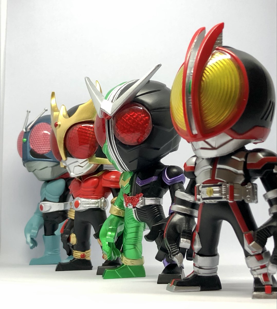 legendriders's tweet photo. オォー🤩
発売後即完売した超人気だったライダーフィギュア
TOUMAさんデザインの「POWER KNUCLE」の新弾発売されるかぁ👍✨
カブトは熱いね🔥
ラインナップ気になるぜぃ🤩
#ガシャポン #仮面ライダー
#POWERKNUCLE #TOUMA https://t.co/1brVvo6cF3