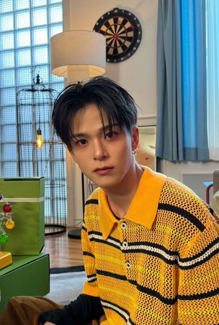 𝐌𝐫. Aarav tweet media