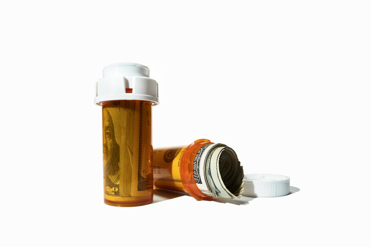 AARPNC's tweet photo. Thank you @AARPAdvocates who contacted their elected leaders to help reduce the price of presription drugs https://t.co/lwT9YAgy1V @ChrisBrandenbu7 @MikeOlender @daandrews90 https://t.co/26BbG7xrBj