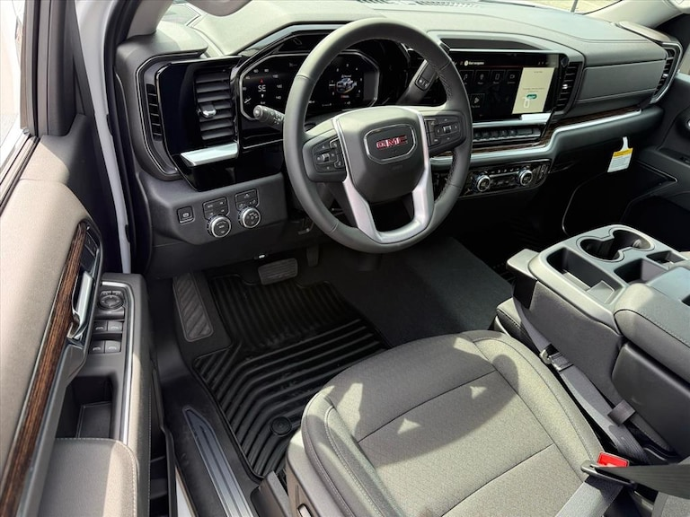 berglundauto's tweet photo. Power meets premium in this NEW 2026 GMC Sierra 2500 HD. 💪 Built for tough jobs, long hauls, and everything in between, this heavy-duty truck delivers the capability and comfort you expect from GMC.

Ready to upgrade your drive? Browse online now --> https://t.co/GkAqXx8Gdr https://t.co/WT7lOnWE72