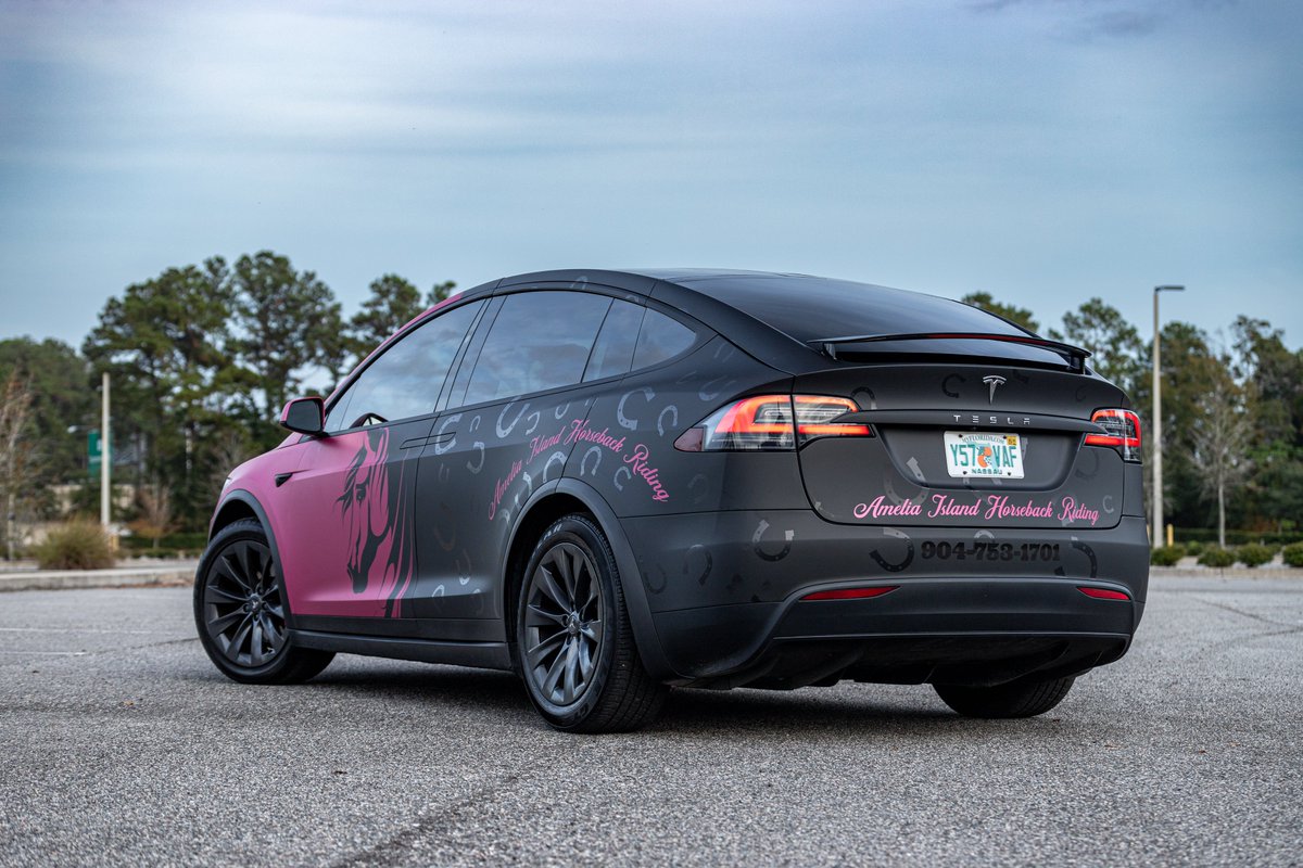 201WRAP's tweet photo. Not every company vehicle starts as a company vehicle.

Sometimes it is a personal vehicle people already see around town.

So the owner makes it work. https://t.co/JbXC3Wao9G