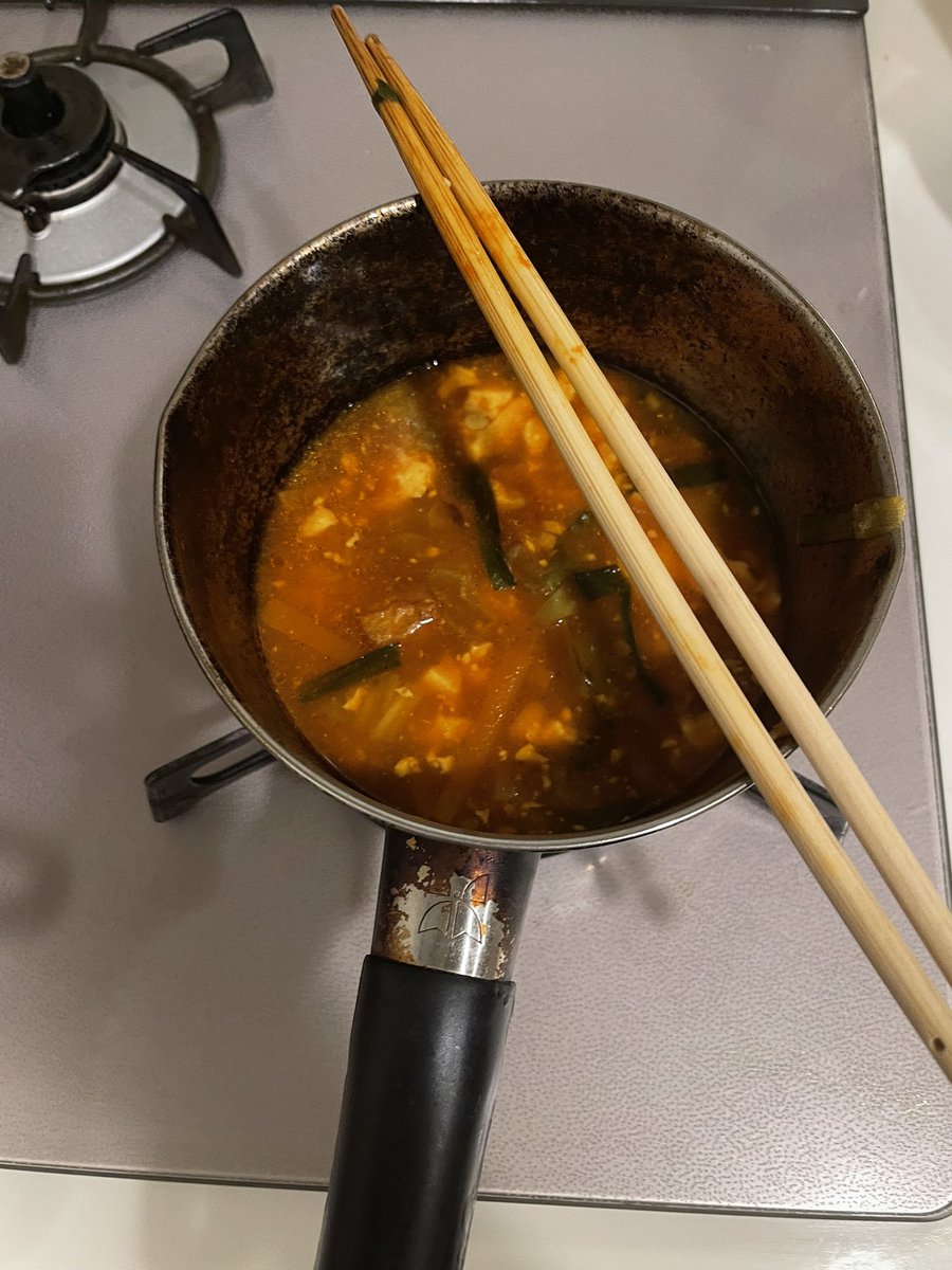 ユッケジャンってユッケジャンの味になりそうなやつ適当に入れてったら